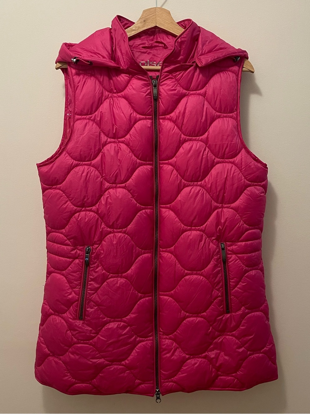 Olsen Insulated Hooded Quilted Vest in Bright Pink